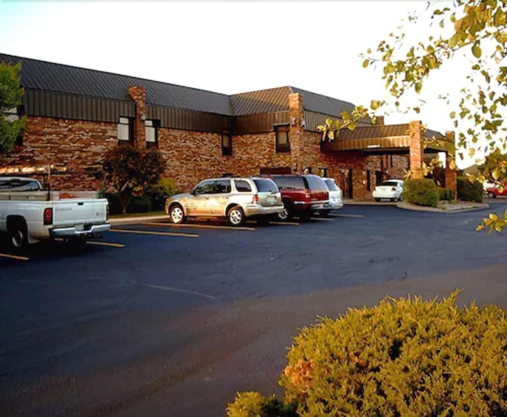 Super 8 By Wyndham Columbia City Exterior foto