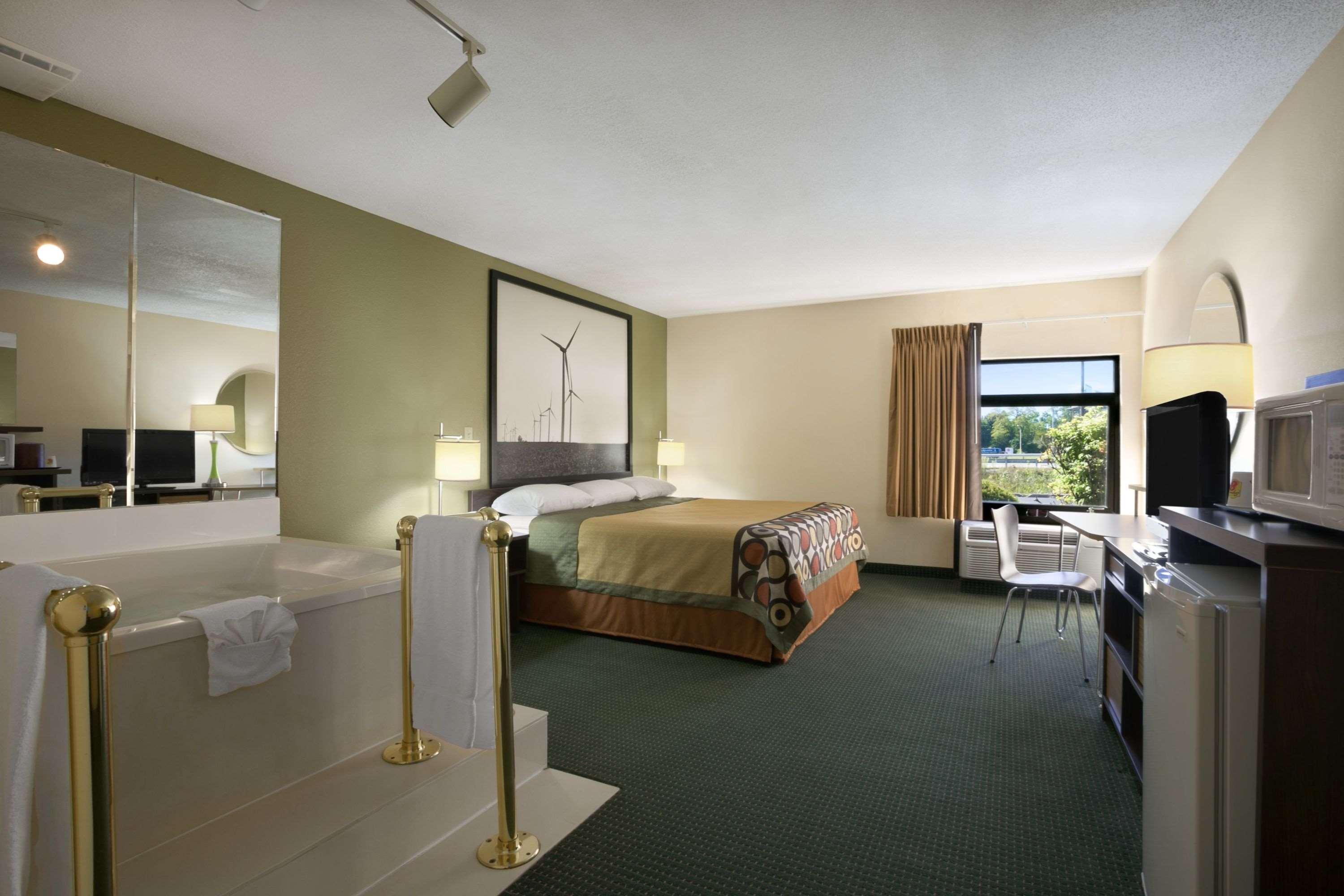 Super 8 By Wyndham Columbia City Exterior foto